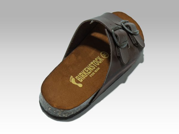 Práctica carmelita de hombre con herraje, vista trasera.